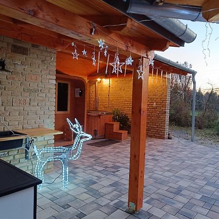 Regina Ranch Hotel Igal Exterior photo